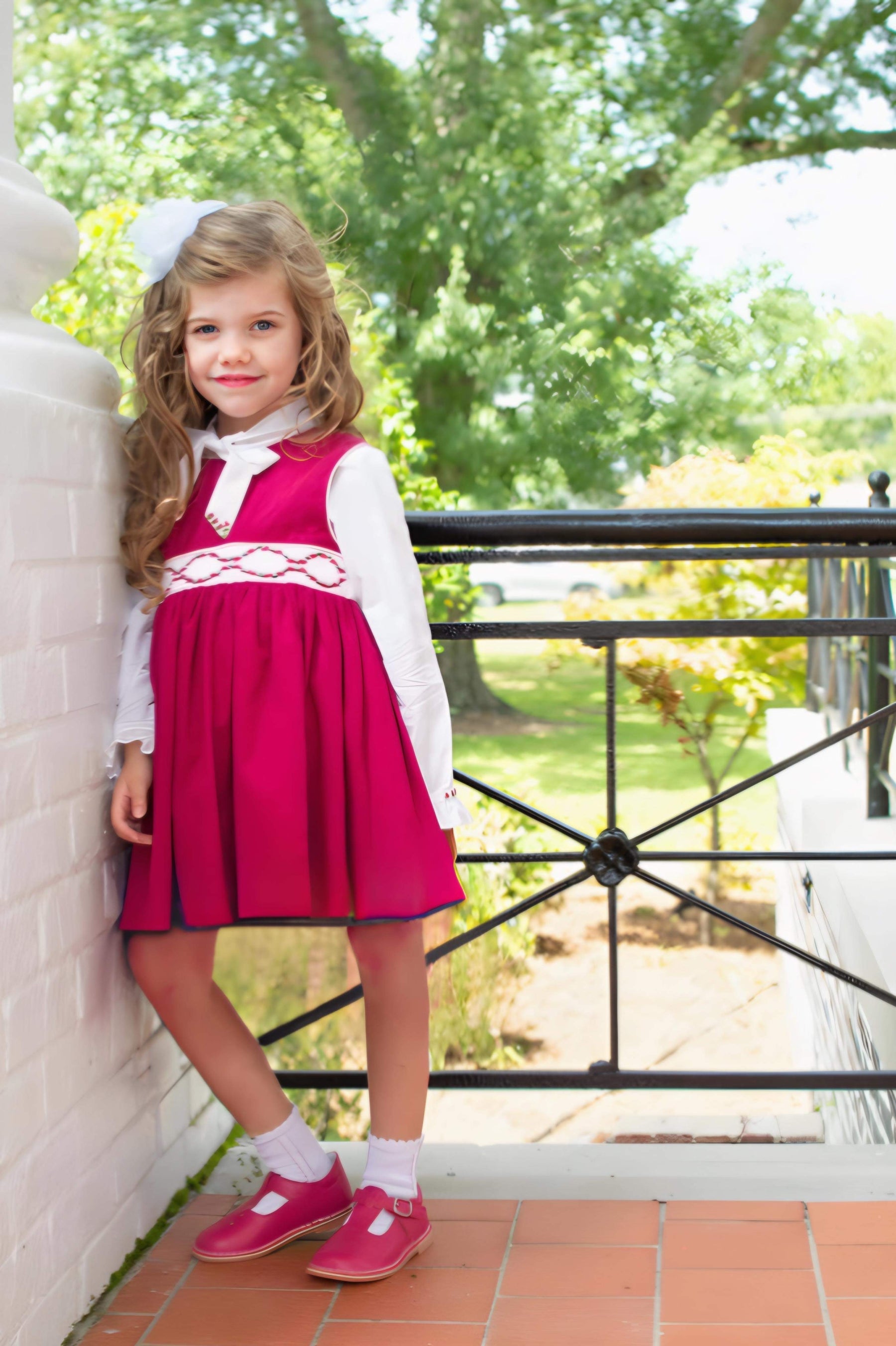 French style handmade traditional smocked dresses for babies and girls up  to 12 years old. A